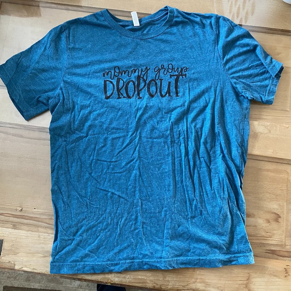 LIKE NEW Graphic Tee